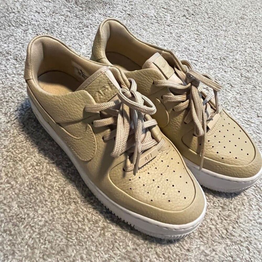 Nike Air Force 1 Sage Low 2 Women's Sneaker